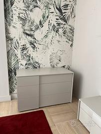 Comò e comodini laccati