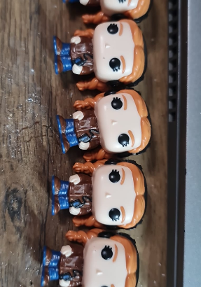 max sopresa ovetto kinder stranger things