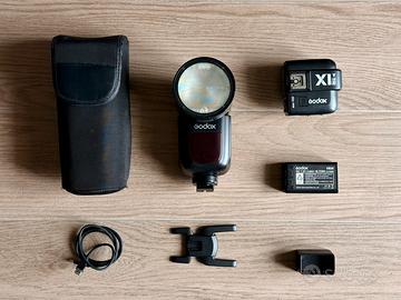 Godox V1-S Flash per Sony + X1T-S Trigger