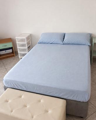 armadio e letto 