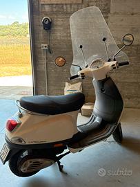 Vespa 50
