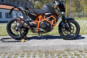 KTM Duke 690 
