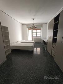 Posto letto a studentesse in ampia camera doppia