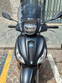 MEDLEY S Piaggio 200 cc Immatricolato APRILE 2025