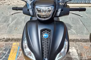 MEDLEY S Piaggio 200 cc Immatricolato APRILE 2025
