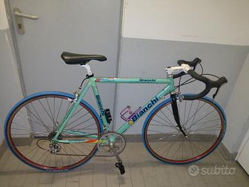 bicicletta da corsa bianchi.