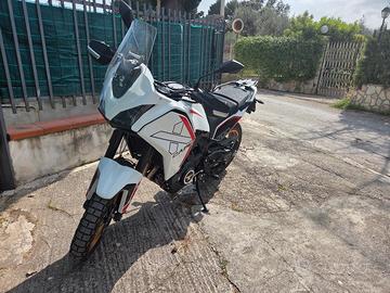 X-Cape 700 gold edition + tris valigie