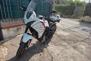 X-Cape 700 gold edition + tris valigie