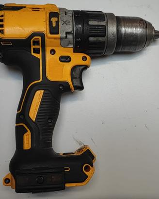 Avvitatore a percussione Dewalt DCD796