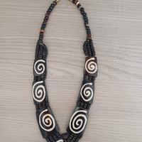 Collana etnica