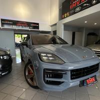 Porsche Cayenne 4.0 V8 Turbo E-Hybrid turbo 740cv