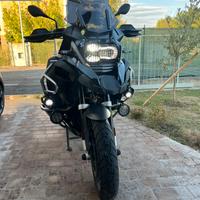 Bmw gs 1200 r adventure triple black