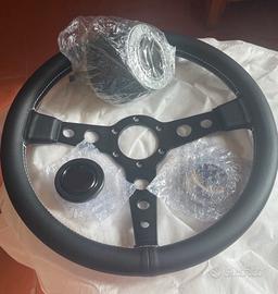 Volante innpelle con mozzo