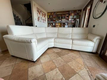 Divano in pelle NATUZZI ad angolo 280x200x100