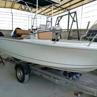 Robalo R1820 barca + motore fuoribordo MERCURY 135