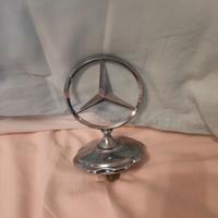 Emblema Mercedes cofano anteriore  Euro 190