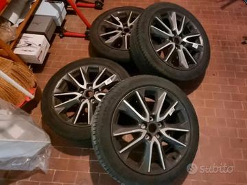 Gomme estive PIRELLI Powergy 215/50 R18