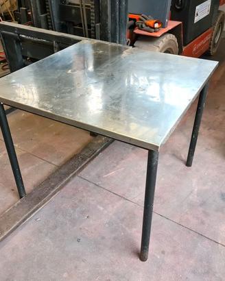 tavolo da lavoro con piano inox rimovibile usato
