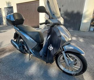 Scooter Sh125 del 2016