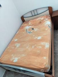LETTO UNA PIAZZA E MEZZA CON MATERASSO