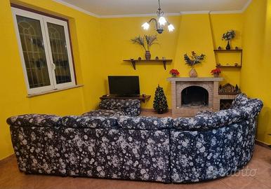 Divano angolare fioraro