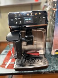 Philips 5400 Series LatteGo Macchina caffè