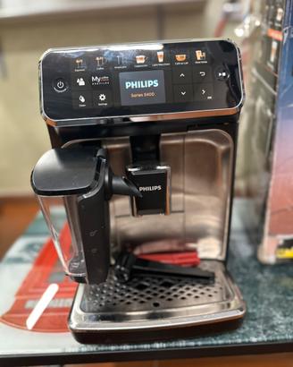 Philips 5400 Series LatteGo Macchina caffè