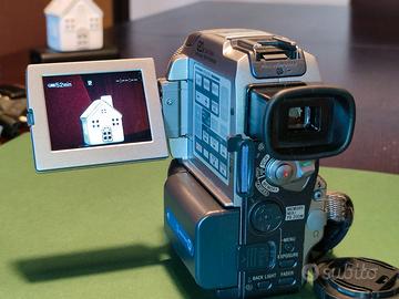 Videocamera Sony  PC115E - MiniDV - Accessoriata