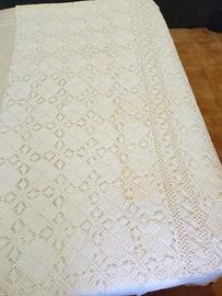 copriletto matrimoniale all'uncinetto 