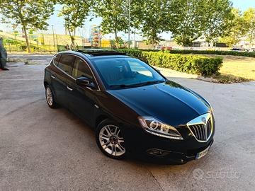 Lancia Delta 1.6 MJT AUTOMATICA NEOPATENT FULL OPT