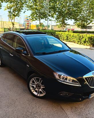 Lancia Delta 1.6 MJT AUTOMATICA NEOPATENT FULL OPT