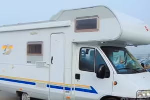 Camper mansardato Burstner Active 573