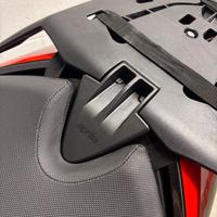 Fissaggio sella pilota Aprilia 660