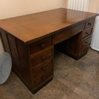 Scrivania vintage primi decenni 900 in legno