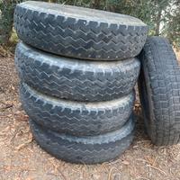 Ruote complete 750/16 land rover defender