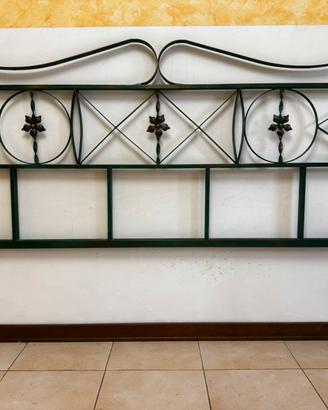 Testiera per letto in ferro battuto fatta a mano