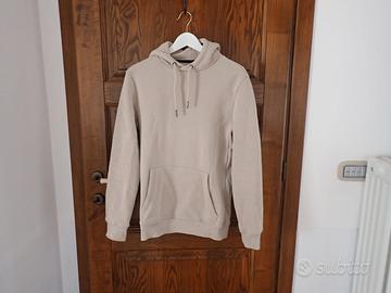 Felpa beige con cappuccio e tasca
