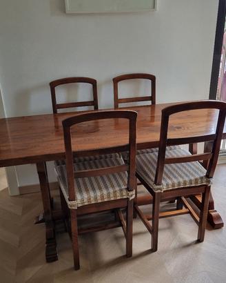 Tavolo in legno + 4 sedie + cuscini (arte povera)