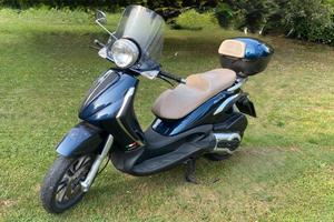 Beverly 400 tourer 09’