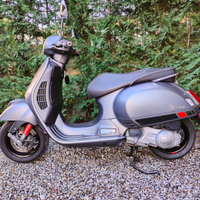 Vespa 300 GTS Super sport