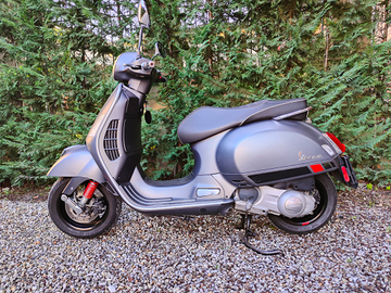 Vespa 300 GTS Super sport