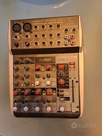Mixer Behringer Xenyx QX1002USB