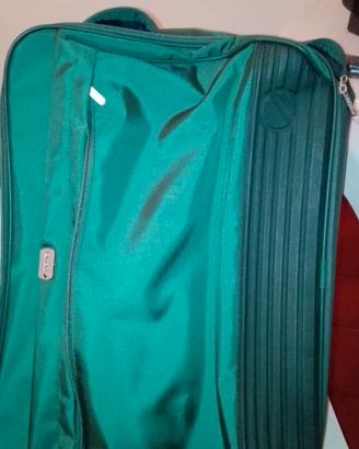 Valigia marca DELSEY   con tracolla