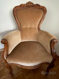 Poltrona classica in stile Luigi XV