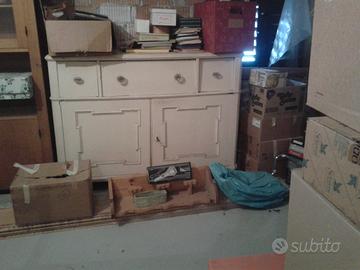 Credenza di fine Ottocento