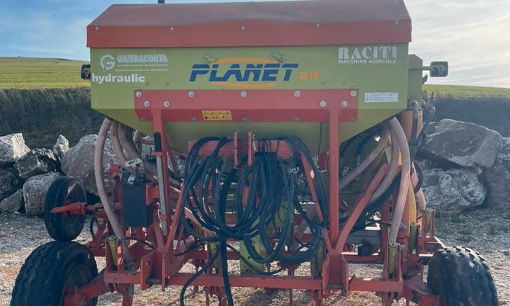 Seminatrice ripasso e semina raciti planet 4,20 mt