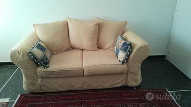 Divano 2 posti