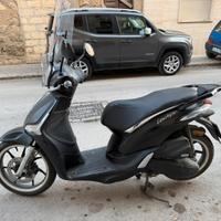 Liberty S nero opaco