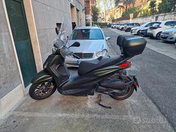 piaggio beverly 300 s hpe