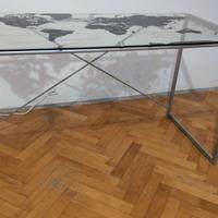Scrivania vetro con mappa mondo, 2 disponibili